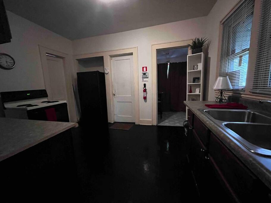 Comfortable 2-Bdrm Spacious Home With Wifi & Patio Indianapolis Buitenkant foto