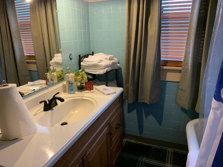 Comfortable 2-Bdrm Spacious Home With Wifi & Patio Indianapolis Buitenkant foto
