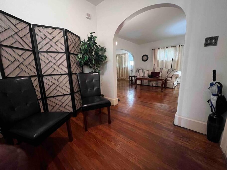 Comfortable 2-Bdrm Spacious Home With Wifi & Patio Indianapolis Buitenkant foto