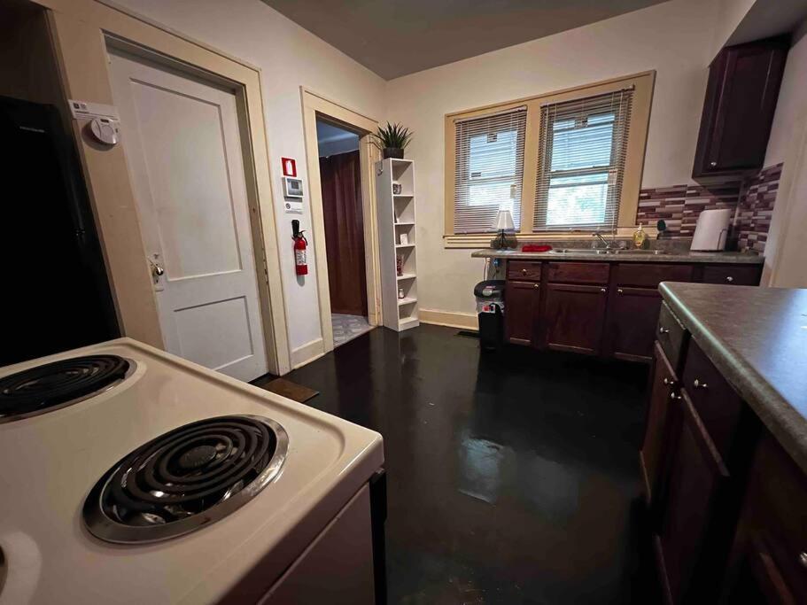 Comfortable 2-Bdrm Spacious Home With Wifi & Patio Indianapolis Buitenkant foto