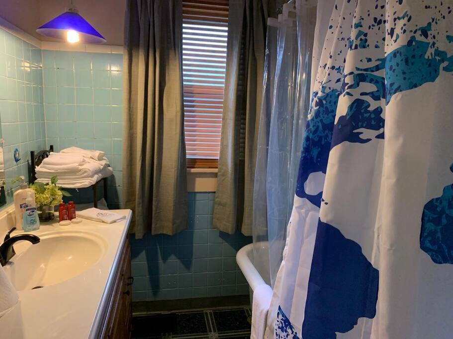 Comfortable 2-Bdrm Spacious Home With Wifi & Patio Indianapolis Buitenkant foto