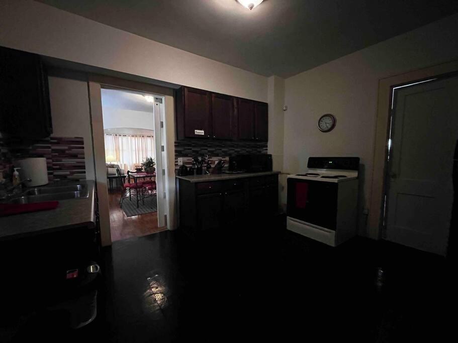 Comfortable 2-Bdrm Spacious Home With Wifi & Patio Indianapolis Buitenkant foto